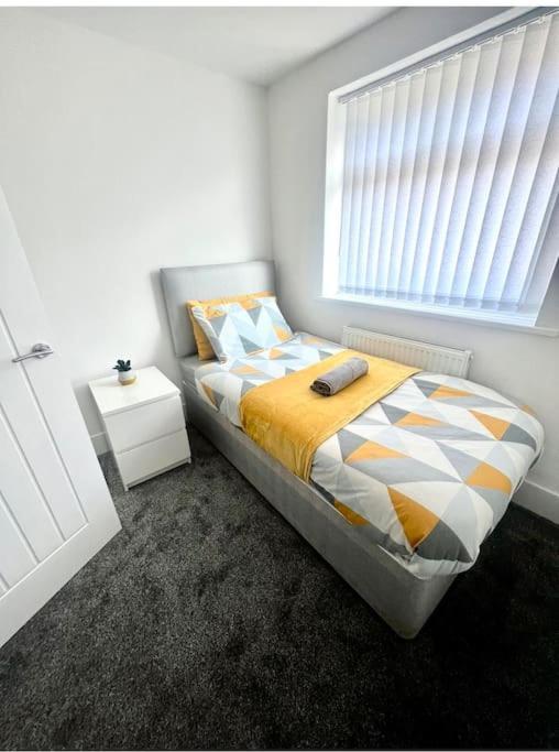 Modern 4 Bed - 10 Mins To Centre Villa Liverpool Ngoại thất bức ảnh